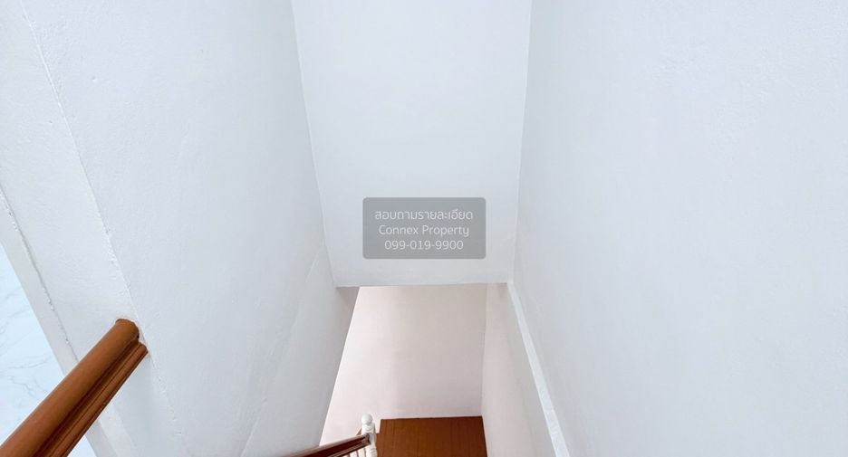 For sale 2 bedrooms townhouse in Khlong Sam Wa, Bangkok