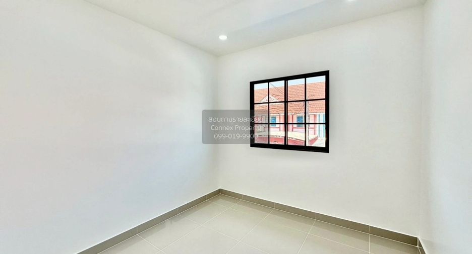 For sale 3 bedrooms townhouse in Sai Noi, Nonthaburi