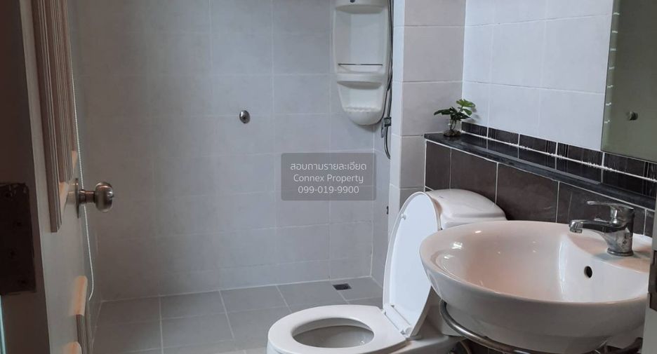 For sale 3 bedrooms townhouse in Prawet, Bangkok