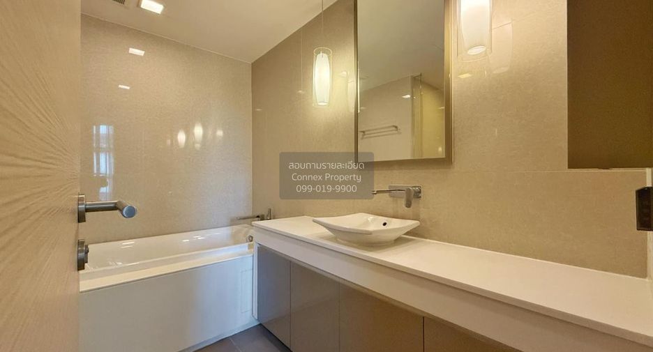 Condo en venta de 3 habitaciones en Khlong Toei, Bangkok