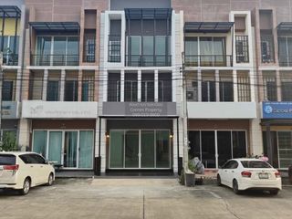 Продажа 4 спальни таунхаус в Банг Кхен, Бангкок