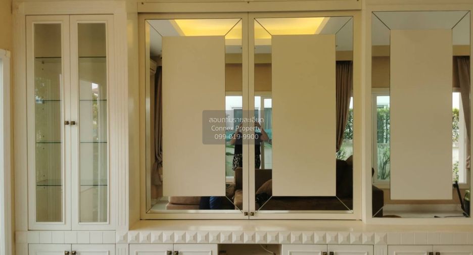 For sale 3 bedrooms house in Mueang Nonthaburi, Nonthaburi