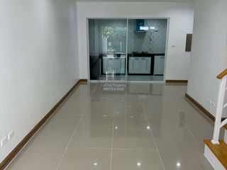 For sale 3 bedrooms townhouse in Nong Khaem, Bangkok