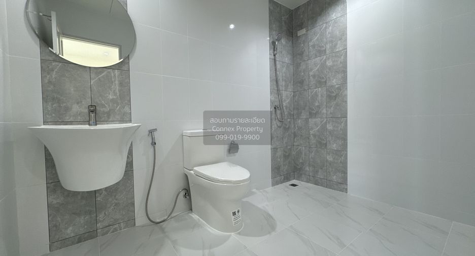 For sale 3 bedrooms townhouse in Mueang Nonthaburi, Nonthaburi