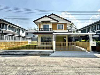 For sale 3 bedrooms house in Lam Luk Ka, Pathum Thani