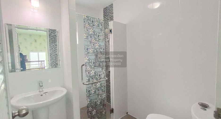 Haus zum Kauf mit 6 Zimmer in Bang Bua Thong, Nonthaburi