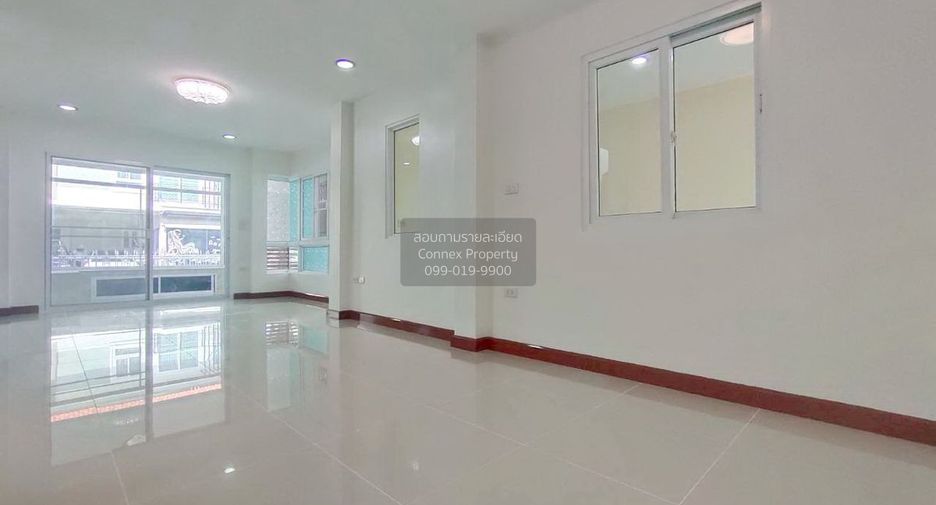 Haus zum Kauf mit 6 Zimmer in Bang Bua Thong, Nonthaburi