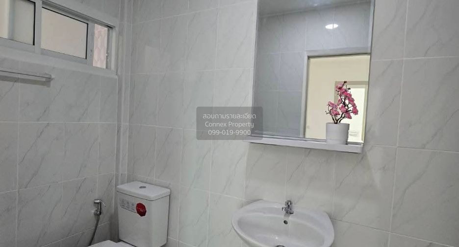 À vendre 3 chambres maison de ville à Bang Bua Thong, Nonthaburi