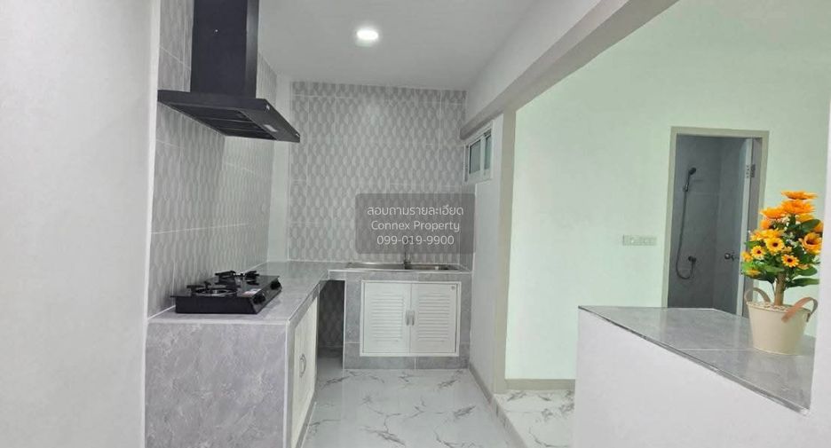 À vendre 3 chambres maison de ville à Bang Bua Thong, Nonthaburi