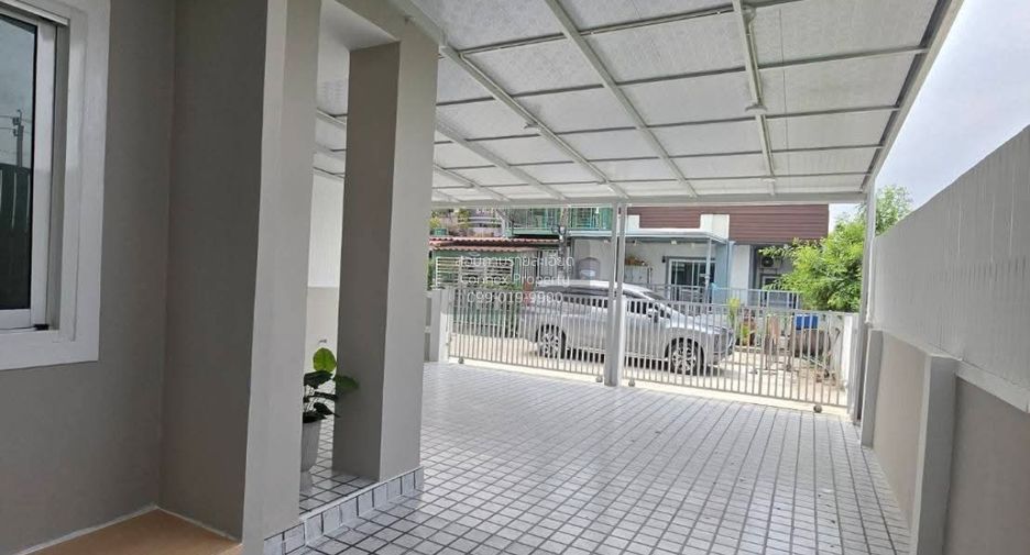 À vendre 3 chambres maison de ville à Bang Bua Thong, Nonthaburi