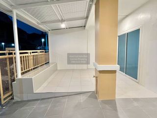 À vendre 3 chambres maison de ville à Bang Yai, Nonthaburi