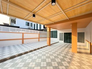 Haus zum Kauf mit 3 Zimmer in Lat Phrao, Bangkok