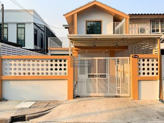 Haus zum Kauf mit 3 Zimmer in Lat Phrao, Bangkok