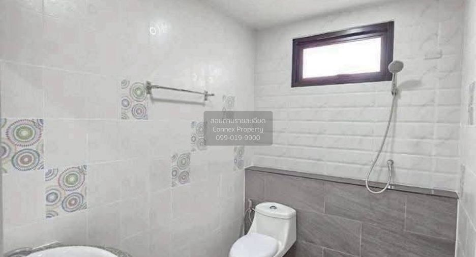 For sale 3 ベッドルーム house in Sai Noi, Nonthaburi