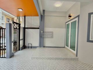 出售 4 卧室 联排别墅 在 Bang Bua Thong, Nonthaburi