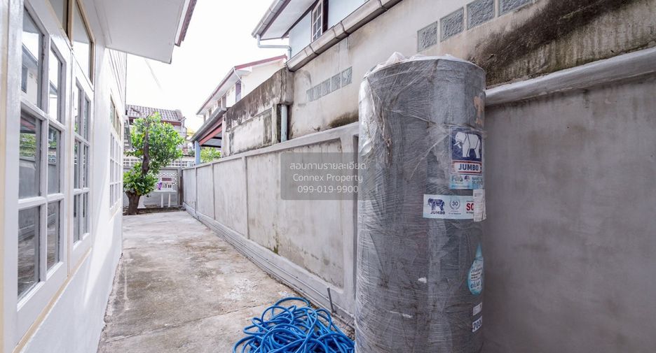 For rent 3 bedrooms house in Bang Kapi, Bangkok