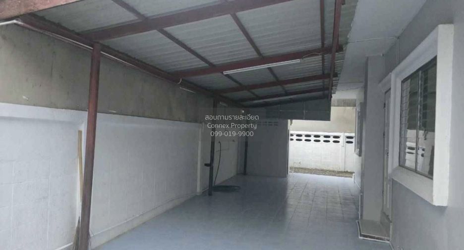 For rent 4 bedrooms house in Bang Kapi, Bangkok