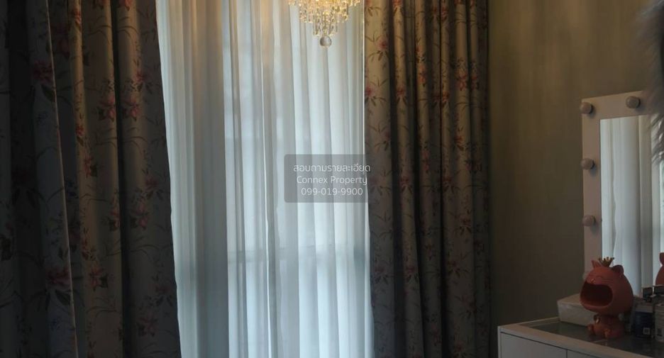 For rent 3 bedrooms townhouse in Wang Thonglang, Bangkok