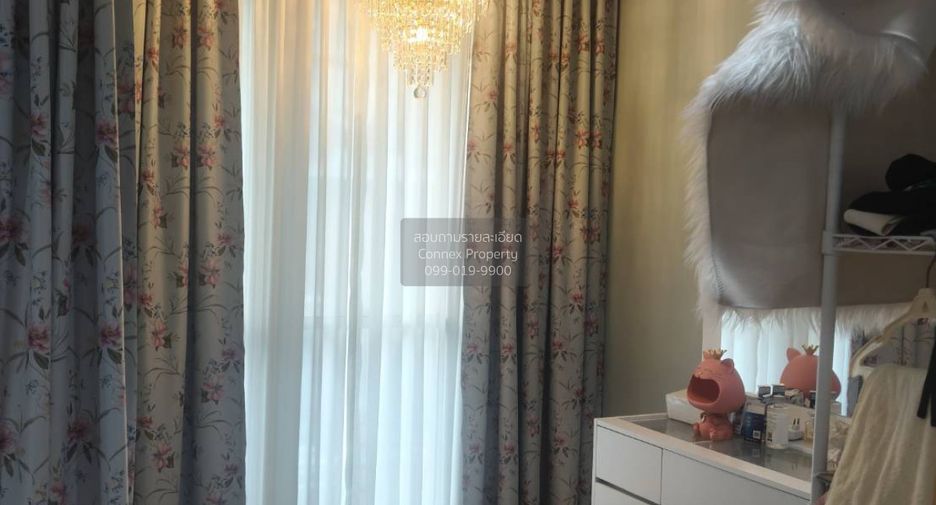 For rent 3 bedrooms townhouse in Wang Thonglang, Bangkok