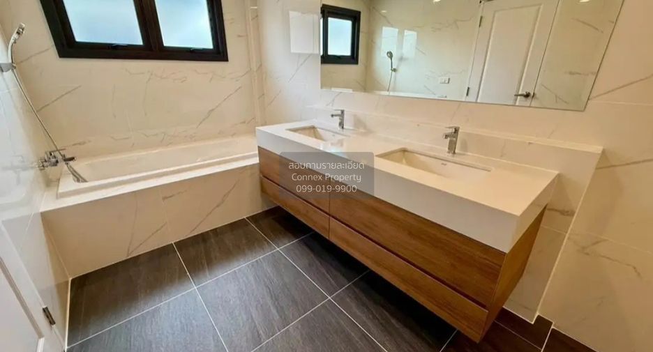 Haus zur Miete mit 5 Zimmer in Don Mueang, Bangkok