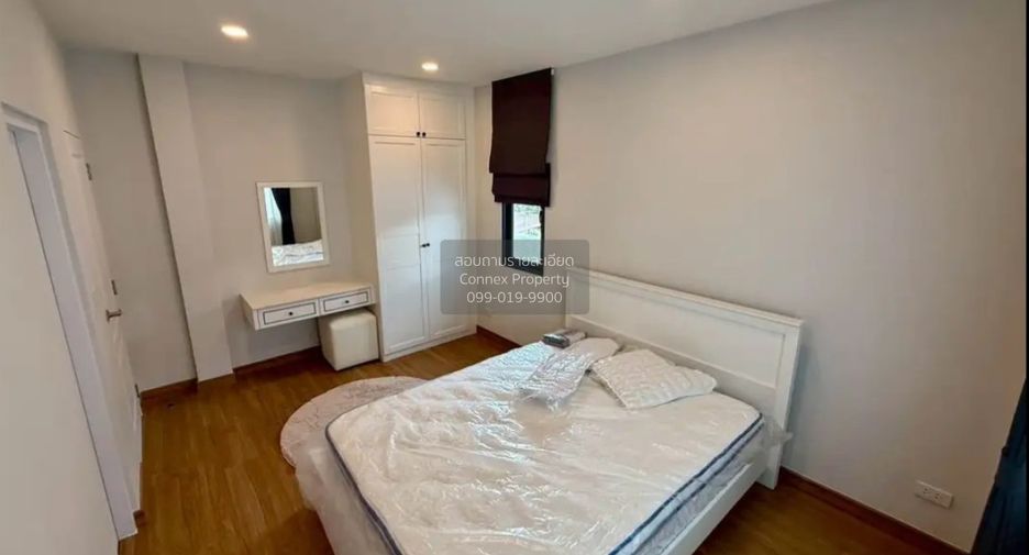 Haus zur Miete mit 5 Zimmer in Don Mueang, Bangkok