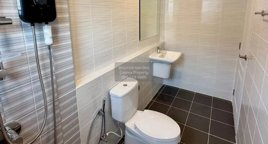 Haus zur Miete mit 5 Zimmer in Don Mueang, Bangkok