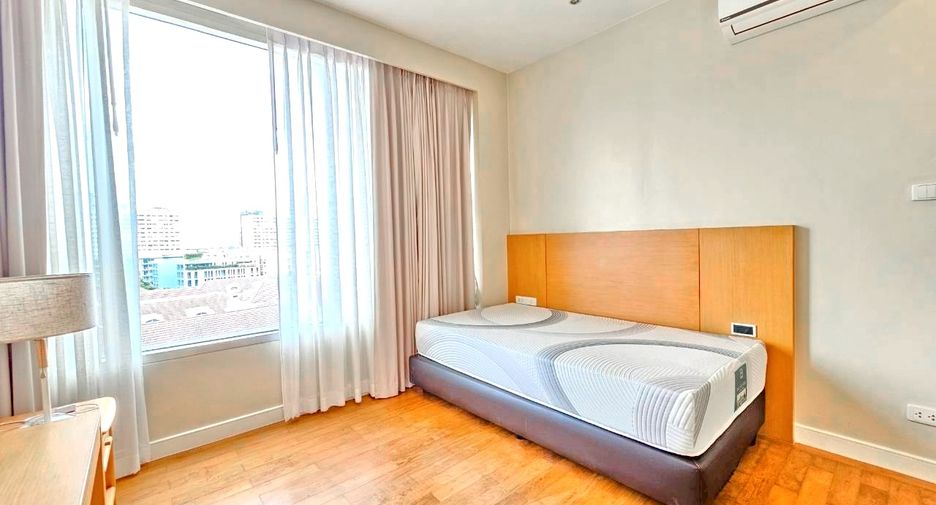 For rent 4 ベッドルーム condo in Watthana, Bangkok