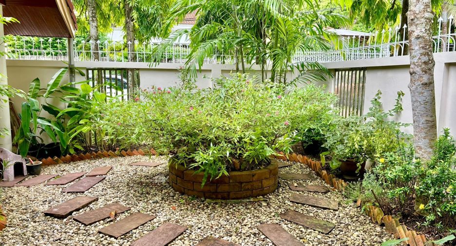 For rent 4 ベッドルーム house in Mueang Phuket, Phuket