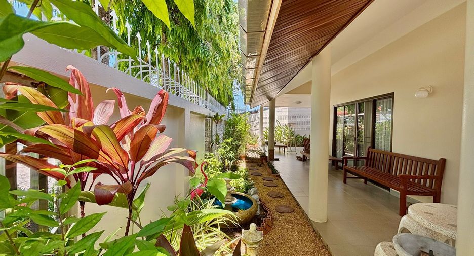 For rent 4 ベッドルーム house in Mueang Phuket, Phuket
