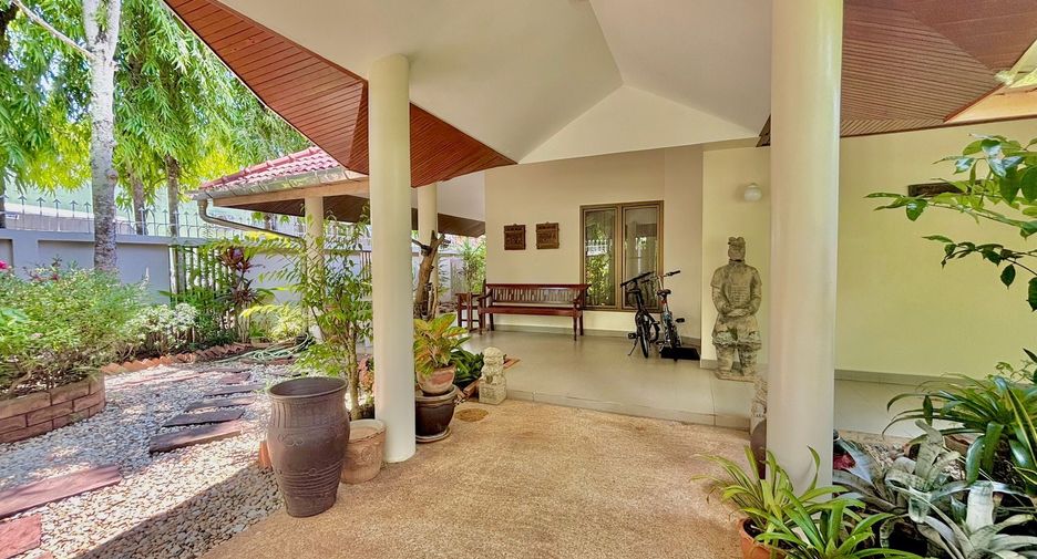 For rent 4 ベッドルーム house in Mueang Phuket, Phuket