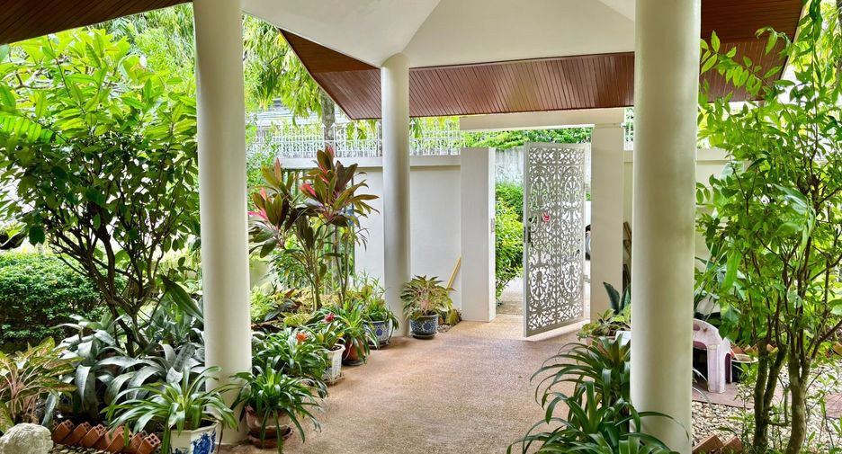 For rent 4 ベッドルーム house in Mueang Phuket, Phuket