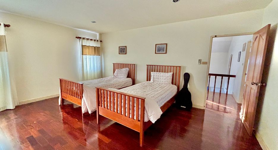 For rent 4 ベッドルーム house in Mueang Phuket, Phuket