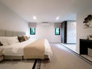 À louer 5 chambres maison à Bang Lamung, Chonburi