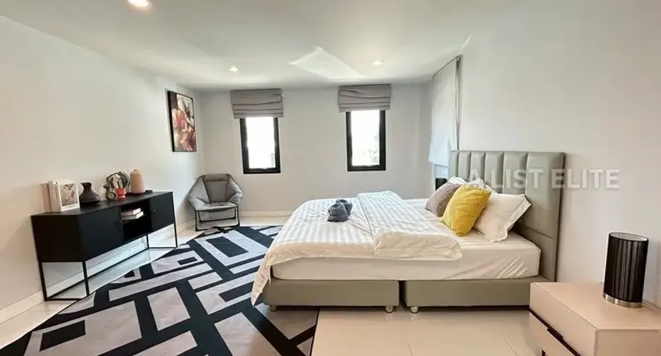 For rent 5 bedrooms house in Bang Lamung, Chonburi