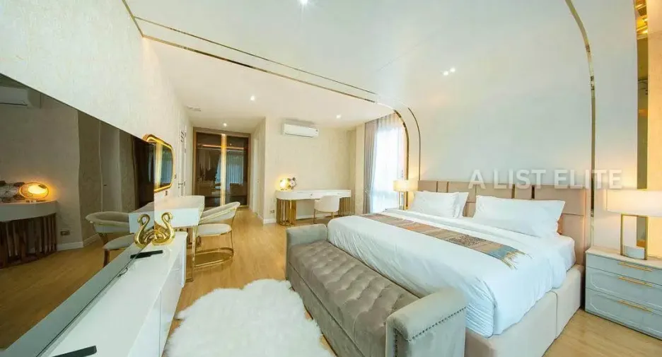 For rent 7 bedrooms house in Bang Lamung, Chonburi