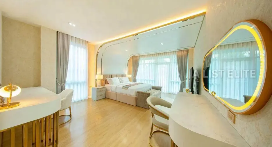 For rent 7 bedrooms house in Bang Lamung, Chonburi