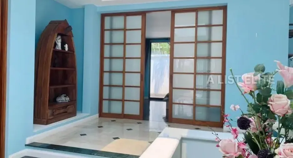 For rent 5 bedrooms house in Bang Lamung, Chonburi