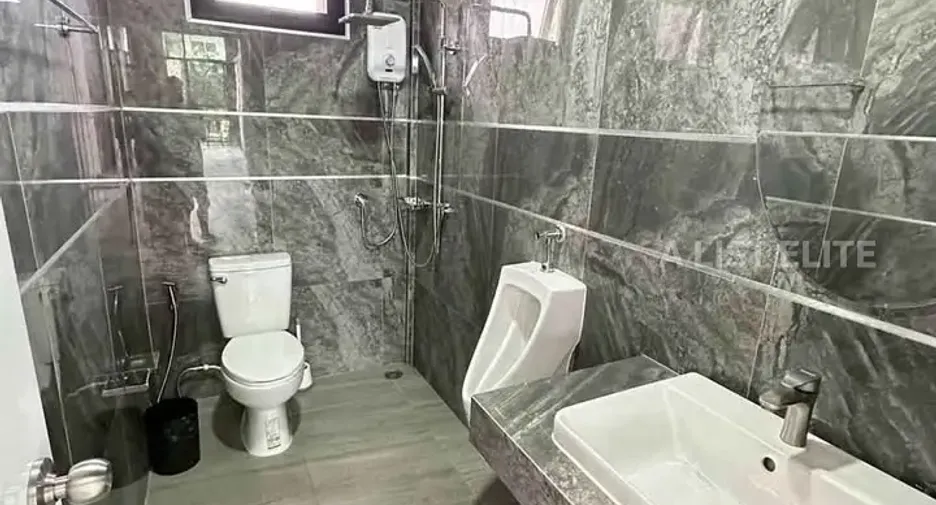 For rent 6 bedrooms house in Bang Lamung, Chonburi