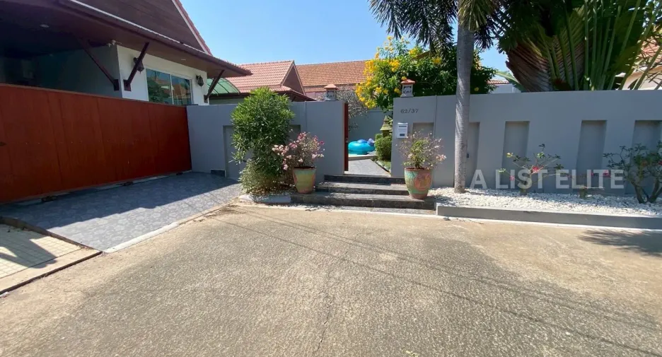 For sale 3 ベッドルーム house in Bang Lamung, Chonburi