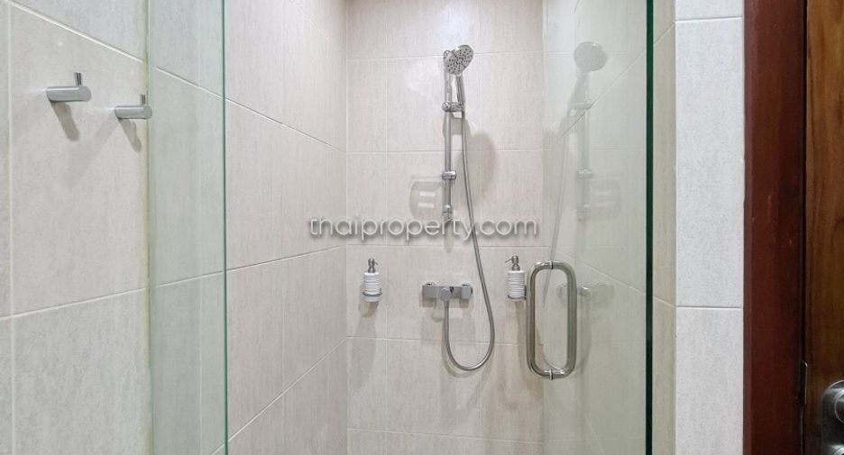 For sale and for rent 2 bedrooms condo in Bang Lamung, Chonburi