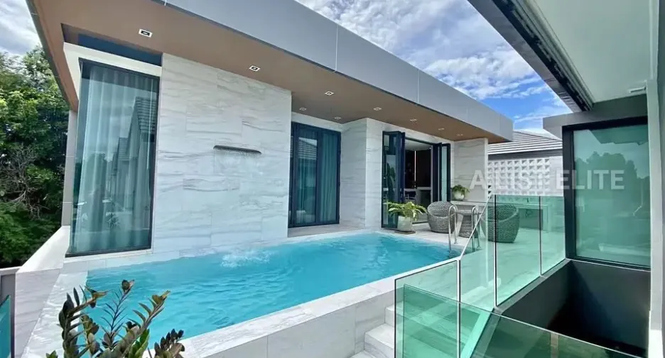 For rent 5 bedrooms house in Bang Lamung, Chonburi