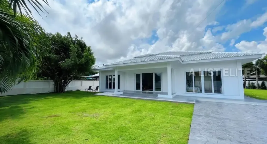 For rent 6 bedrooms house in Bang Lamung, Chonburi