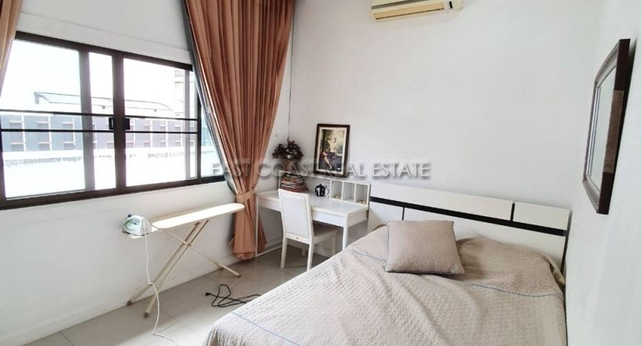 For sale and for rent 4 bedrooms house in Bang Lamung, Chonburi