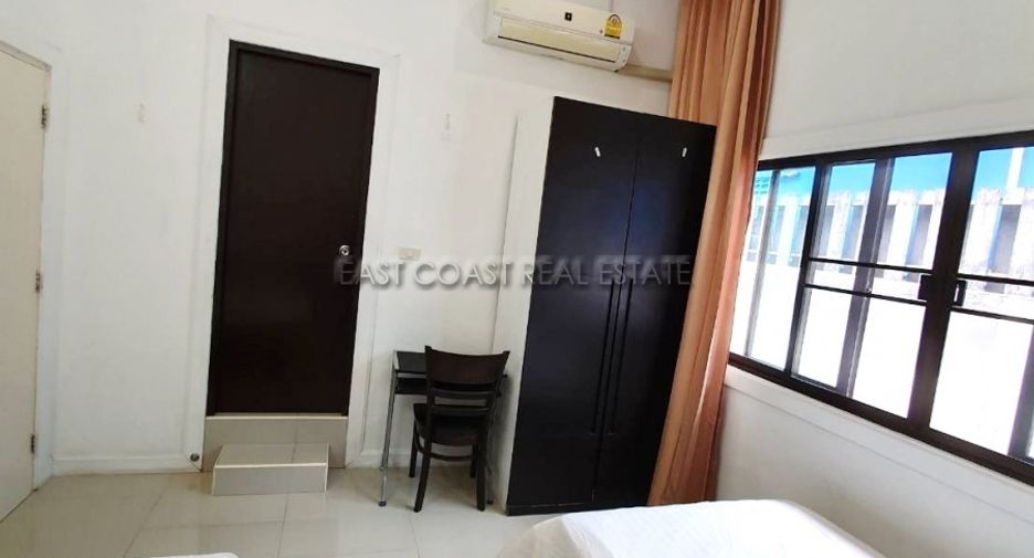 For sale and for rent 4 bedrooms house in Bang Lamung, Chonburi