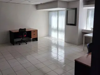 For rent 1 bed retail Space in Watthana, Bangkok