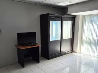 For rent 1 bed retail Space in Watthana, Bangkok