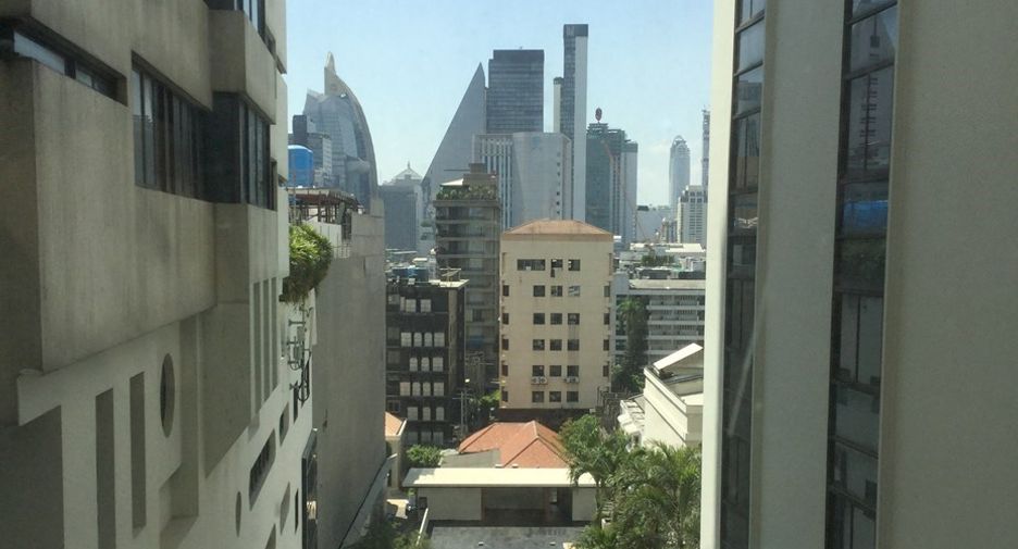 For rent 1 Beds retail Space in Watthana, Bangkok