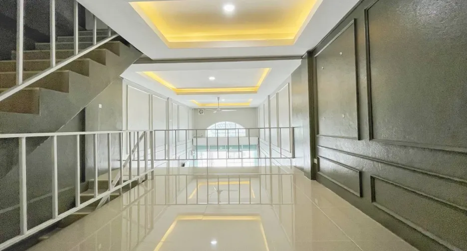 For rent 2 bedrooms townhouse in Mueang Chiang Mai, Chiang Mai