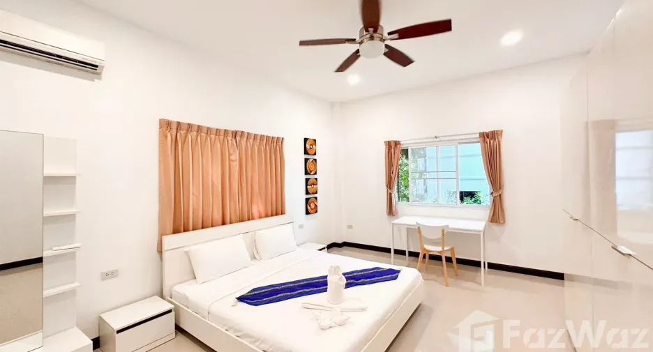 For rent 2 bedrooms condo in Mueang Phuket, Phuket