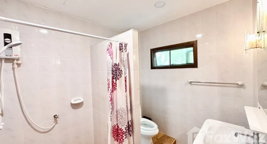 For rent 2 bedrooms condo in Mueang Phuket, Phuket